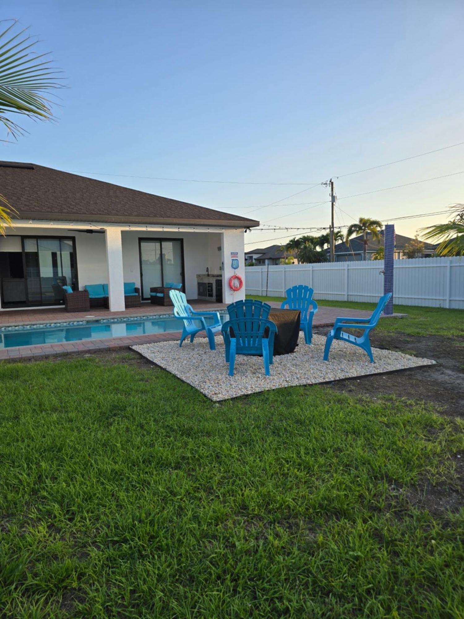 Casa Sevilla, Heated Pool, Sleeps 9, 4B3B Cape Coral Esterno foto